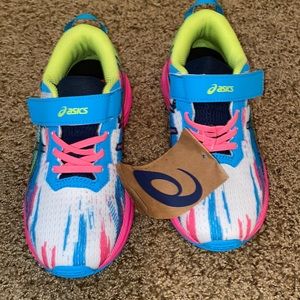 Pre noosa size 2 NWT